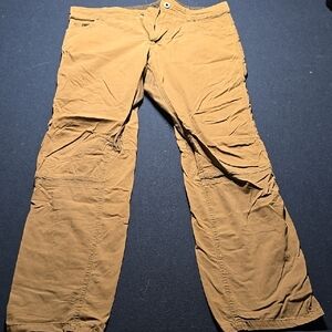 Men's Tan Cargo Pants